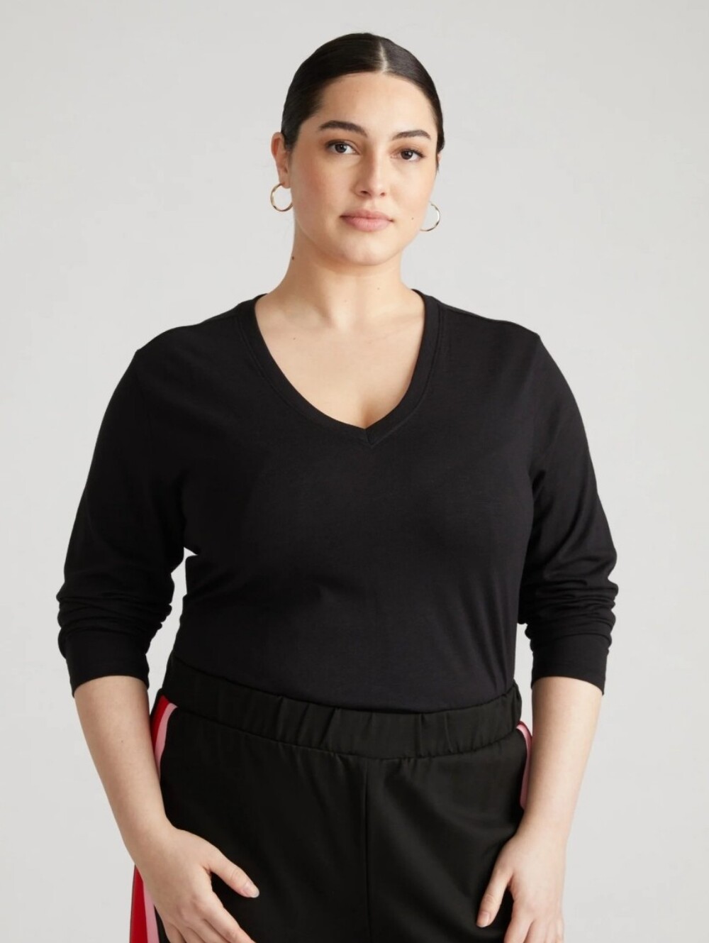 Universal Standard Long Sleeve V Neck 2 Pack